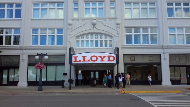 Because Lloyd House held historic significance for the community, the development team worked closely with the National Park Service and the city historical committee to&nbsp;ensure that the integrity and character of the building was preserved.&nbsp;